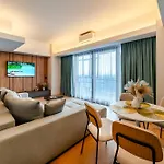 Starshine Spectrum Apartment *