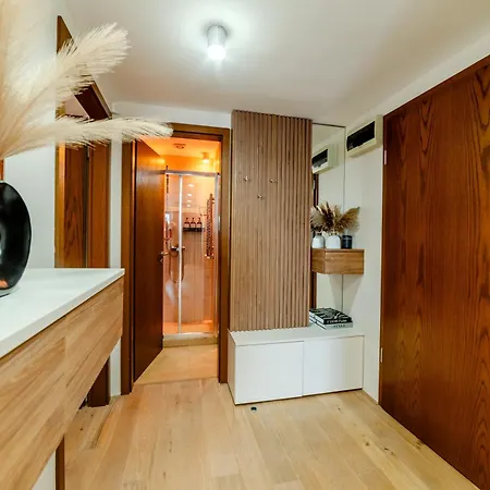 Starshine Spectrum Apartament