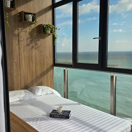 Apartment Starshine Spectrum Constanta
